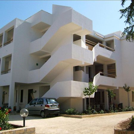 Residence Baia Del Gallo Vieste Exterior photo