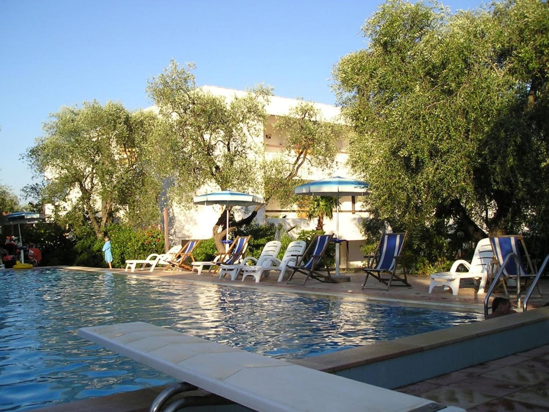 Residence Baia Del Gallo Vieste Exterior photo